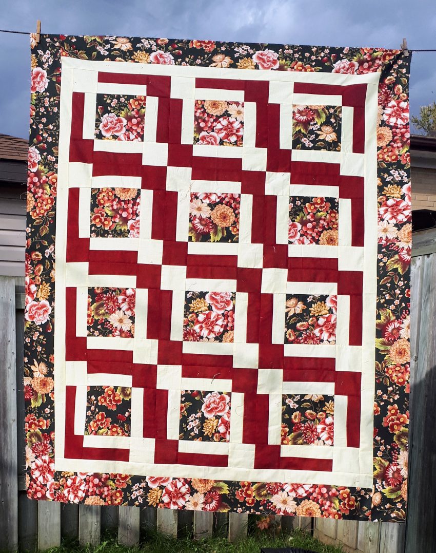 Hightlight your Fabric Quilt Borders Included.